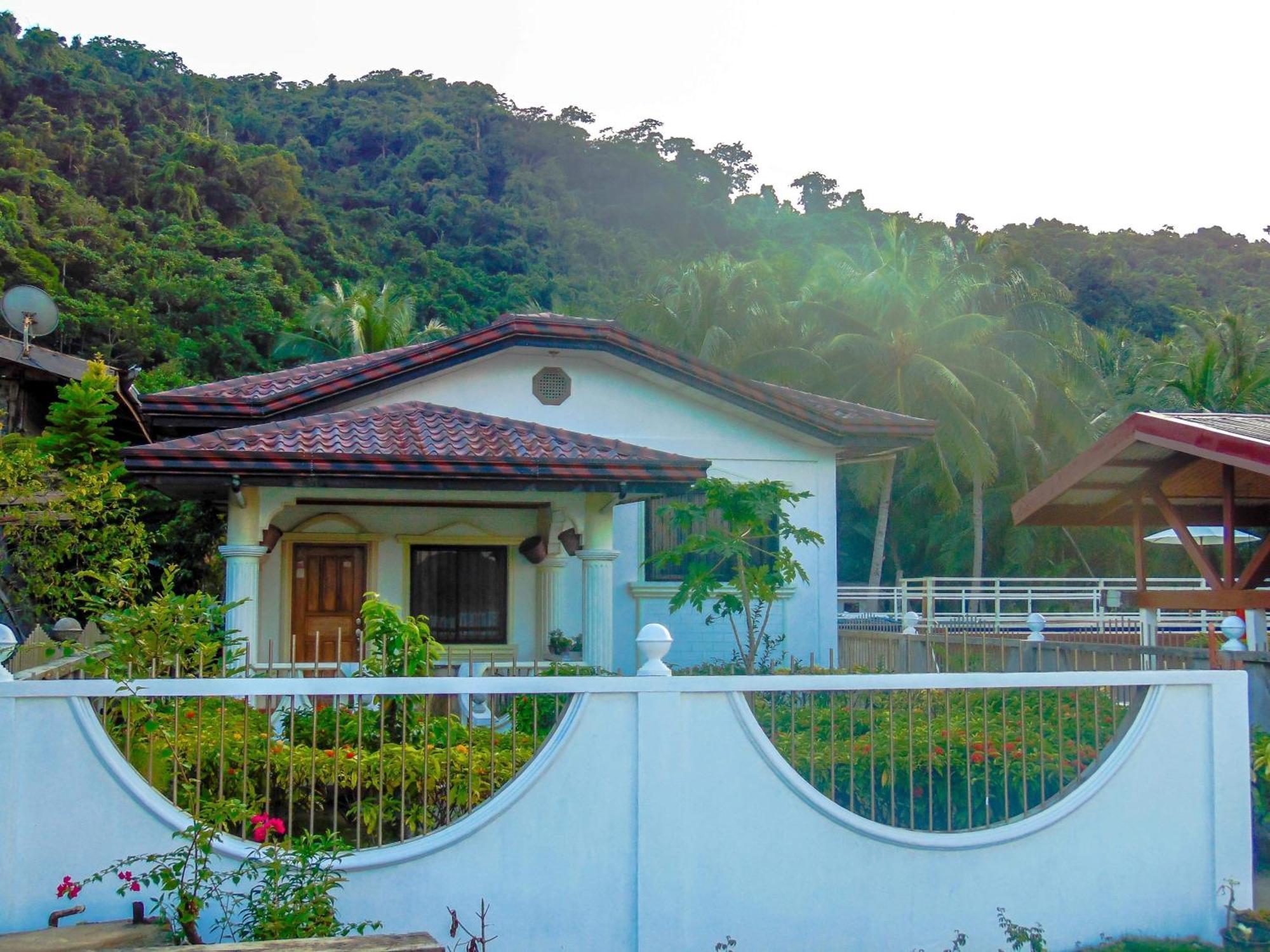Pangulatan Beach Resort El Nido Habitación foto